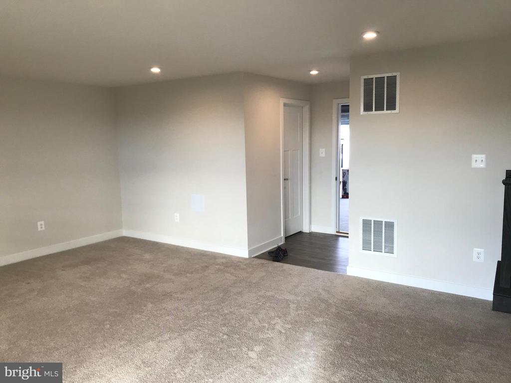 103 BERGAMOT WAY