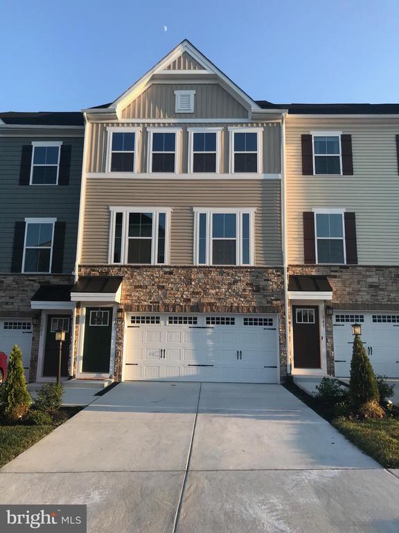 103 BERGAMOT WAY
