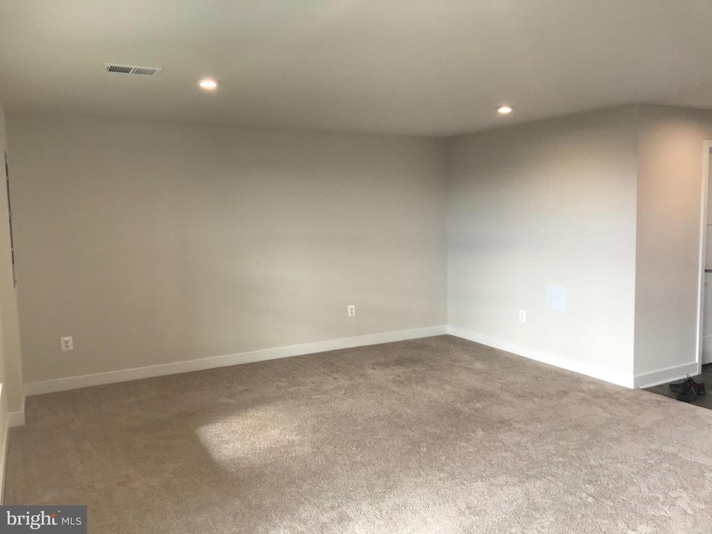 103 BERGAMOT WAY