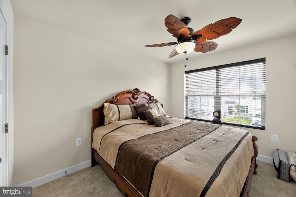 120 MAURY WAY