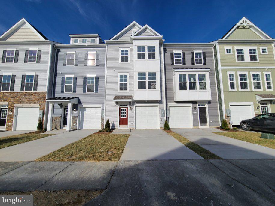 108 ALDERMAN WAY