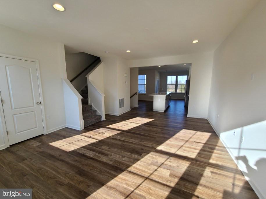 108 ALDERMAN WAY