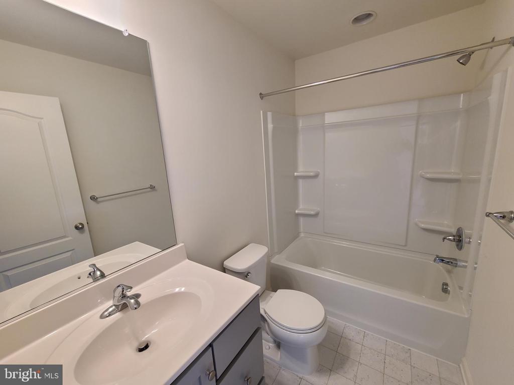 108 ALDERMAN WAY