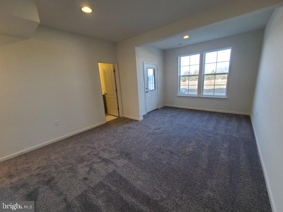 108 ALDERMAN WAY