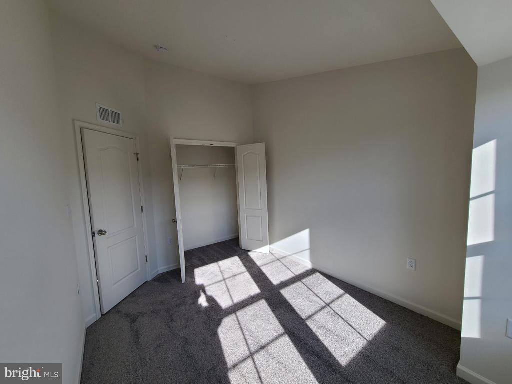 108 ALDERMAN WAY