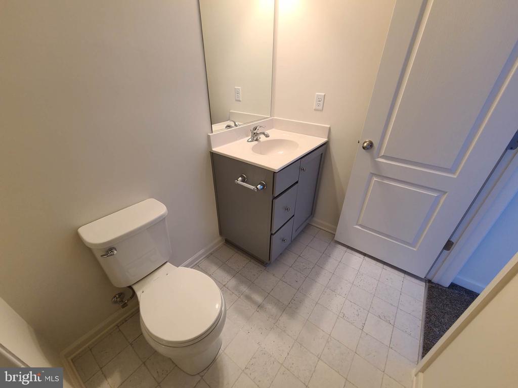 108 ALDERMAN WAY