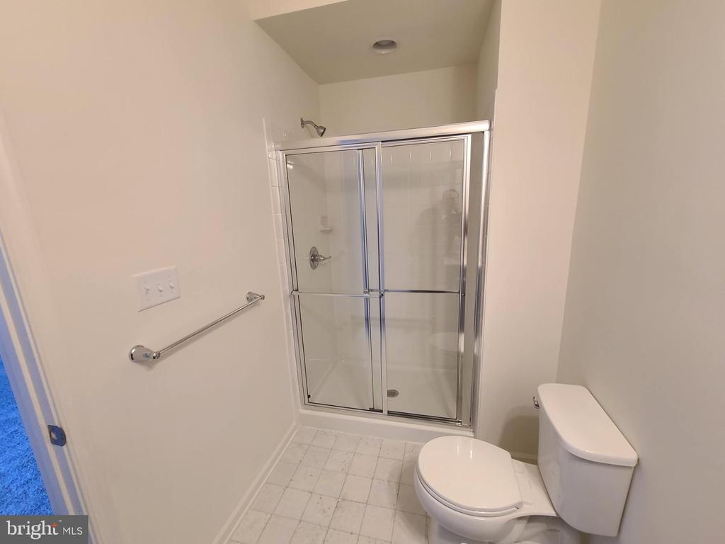 108 ALDERMAN WAY