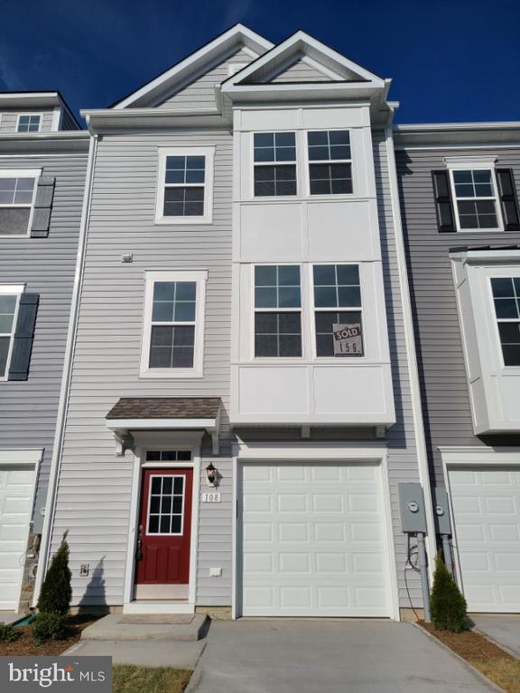 108 ALDERMAN WAY