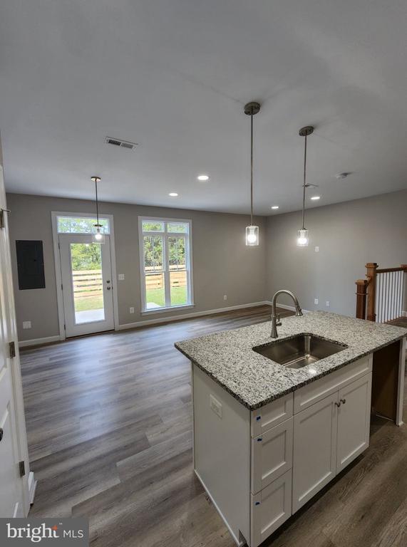 111 CORALYROSE COURT