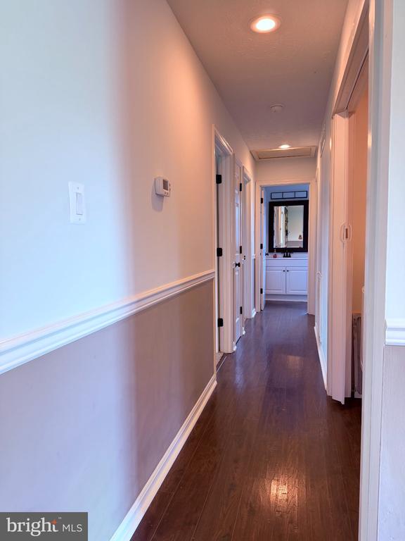 107 KINGSLAND COURT