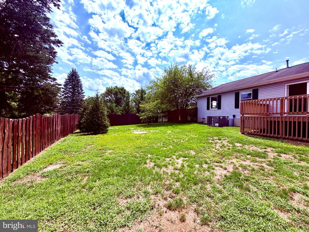 107 KINGSLAND COURT
