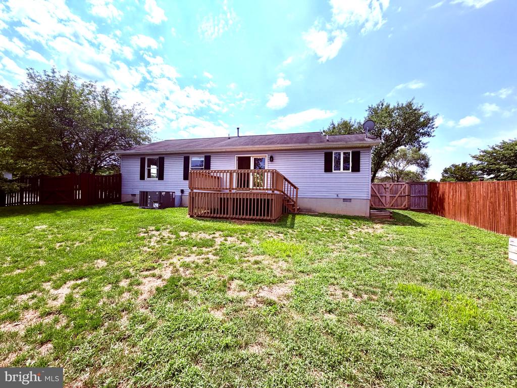 107 KINGSLAND COURT