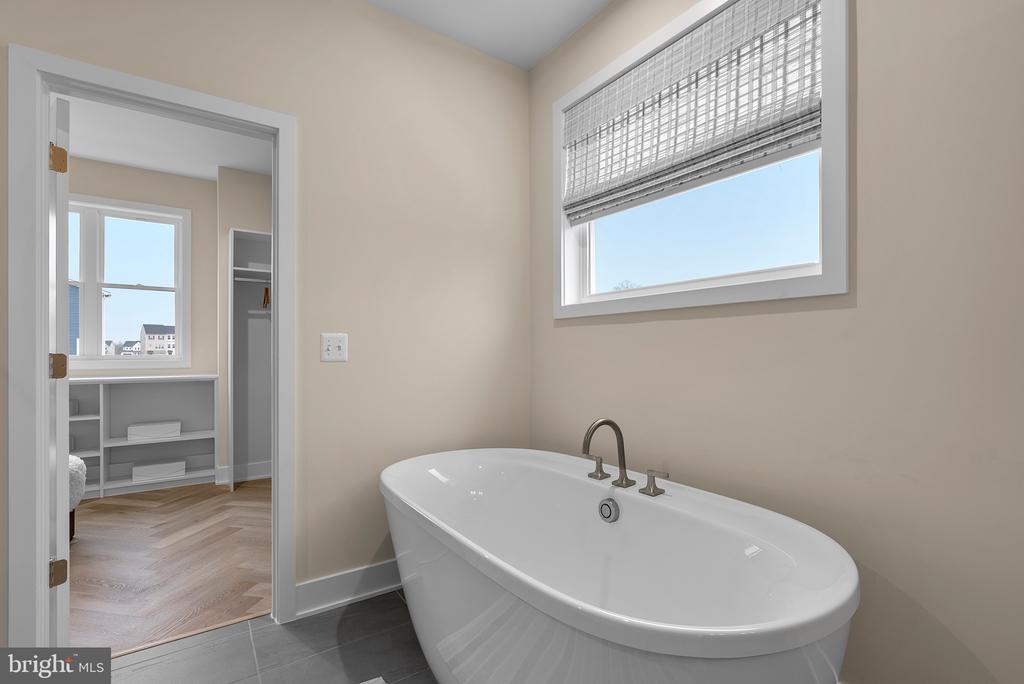 108 STATESMAN DRIVE Unit: HOMESITE 2202