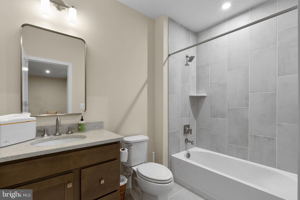 108 STATESMAN DRIVE Unit: HOMESITE 2202