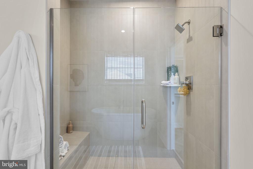 108 STATESMAN DRIVE Unit: HOMESITE 2202