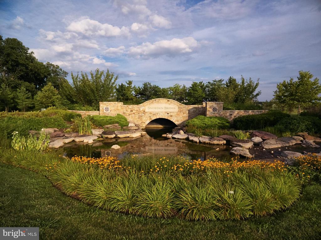 108 STATESMAN DRIVE Unit: HOMESITE 2202