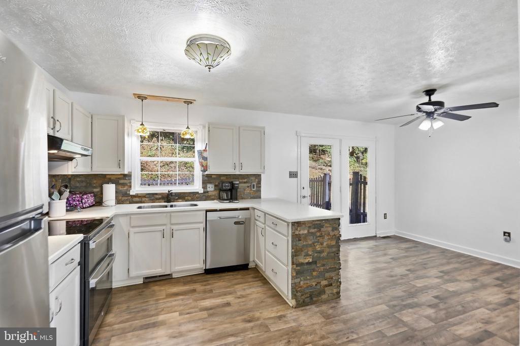 151 HURON TRAIL