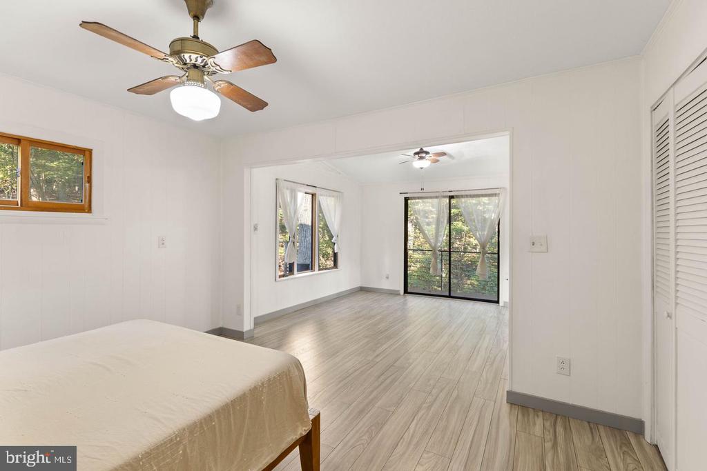 274 THREE OAKS DRIVE
