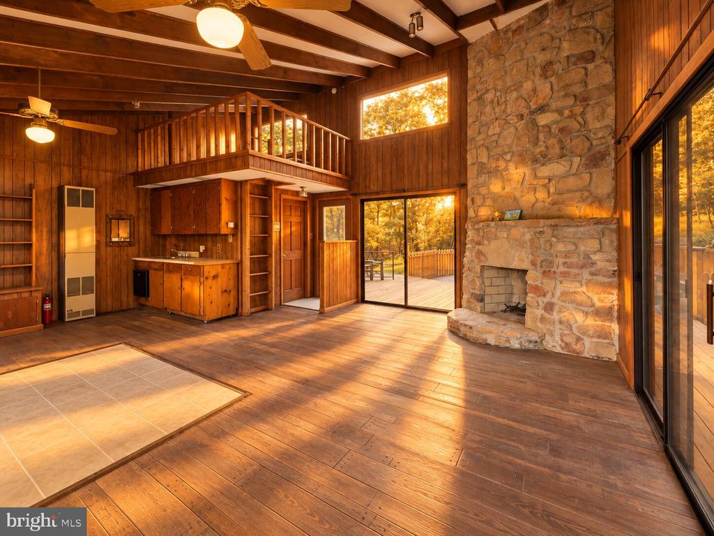 274 THREE OAKS DRIVE