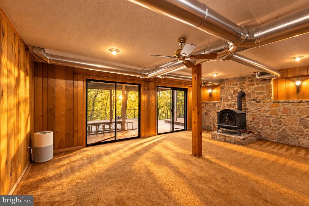 274 THREE OAKS DRIVE