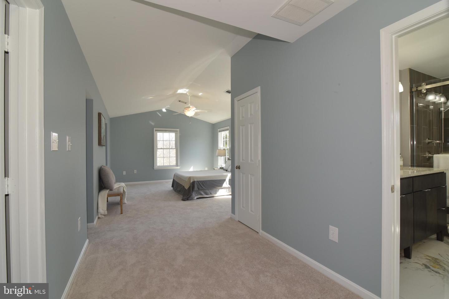 1548 KINGSTREAM CIRCLE