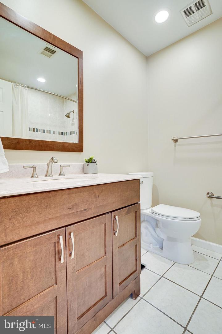 7501 BALLYSHANNON COURT