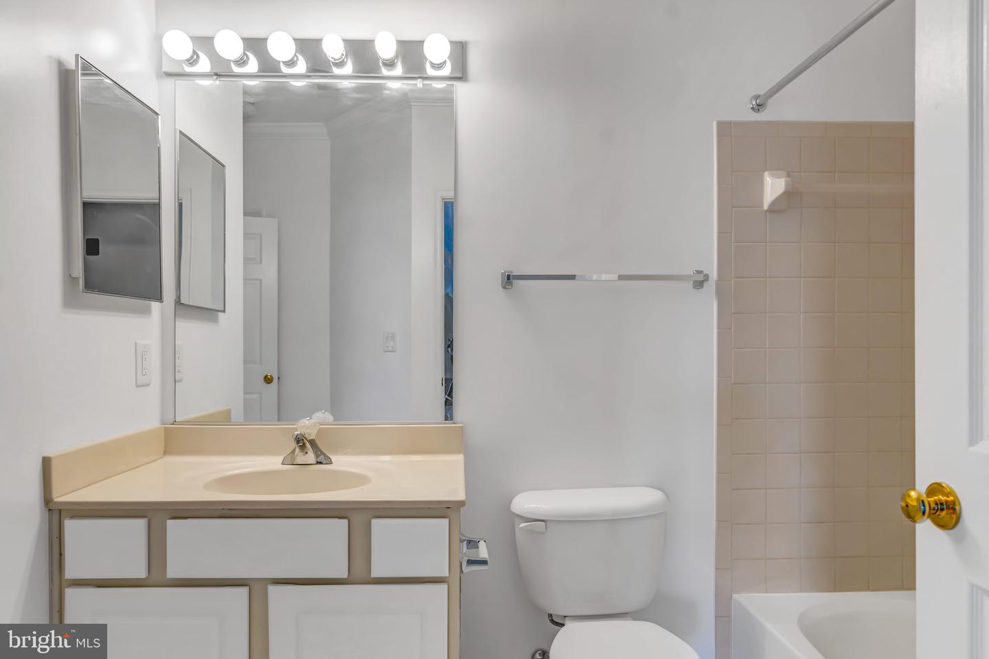 11338 WESTBROOK MILL LANE Unit: 201