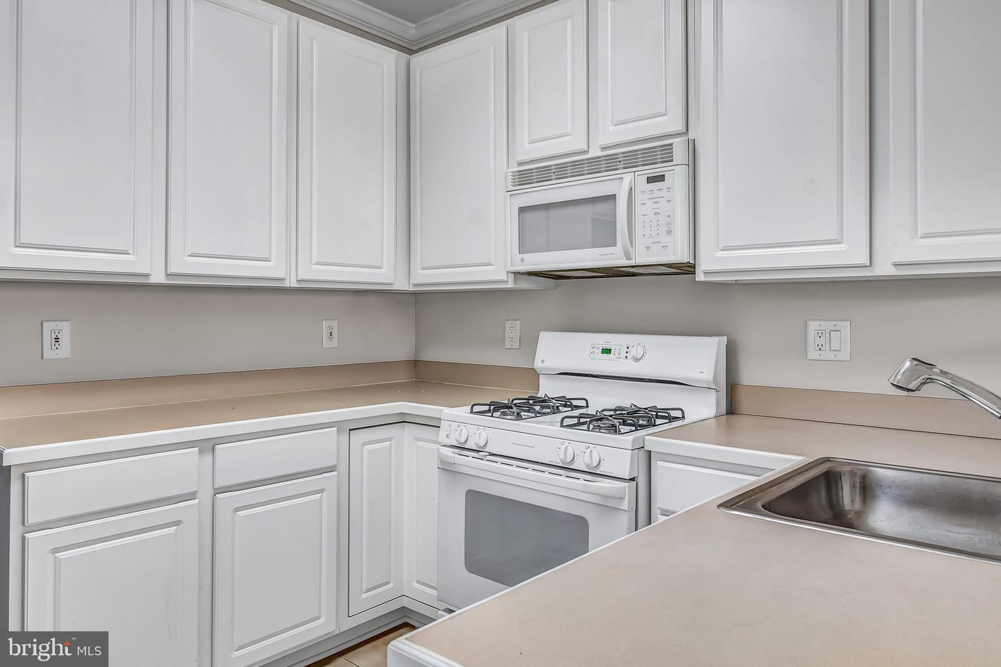 11338 WESTBROOK MILL LANE Unit: 201