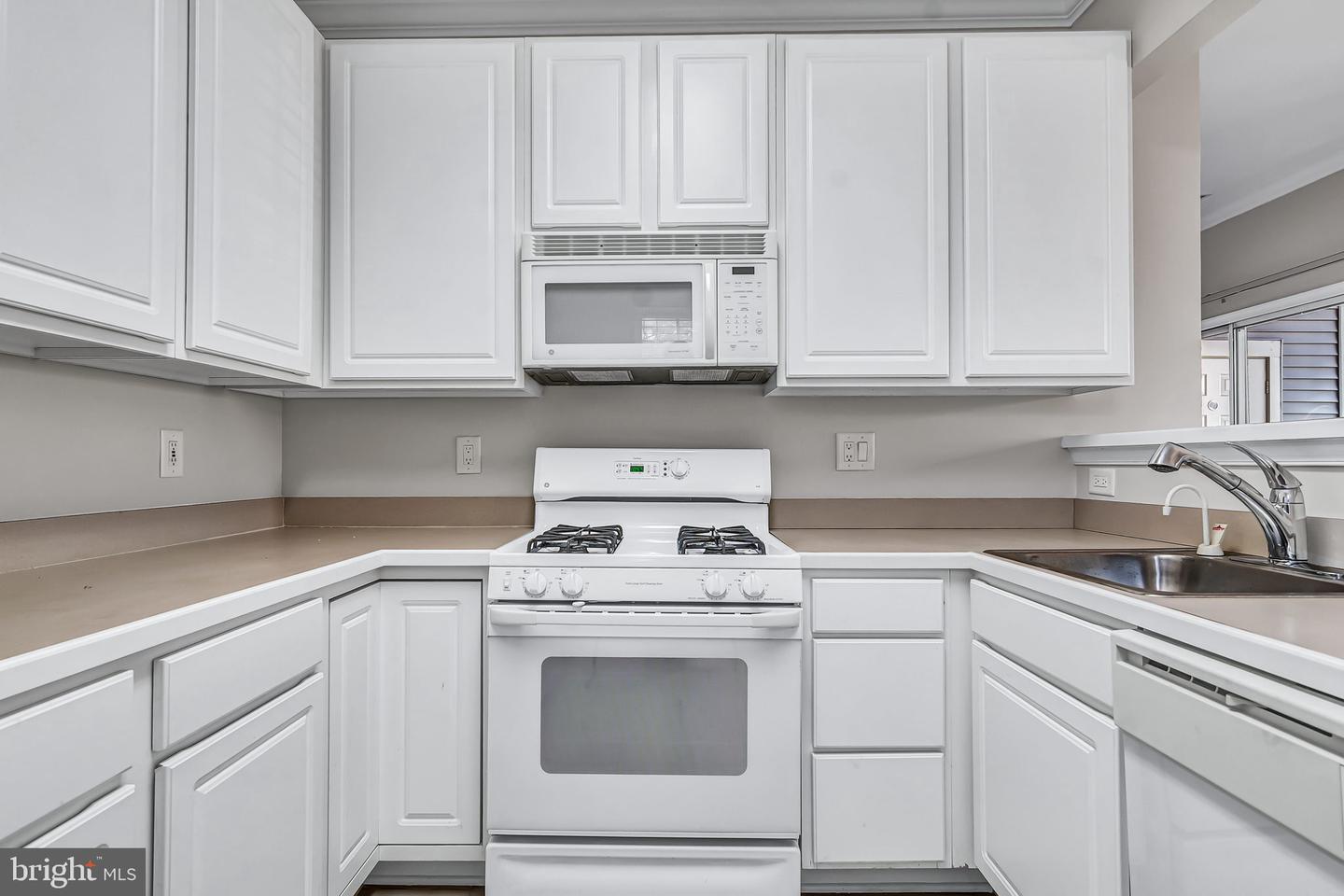 11338 WESTBROOK MILL LANE Unit: 201