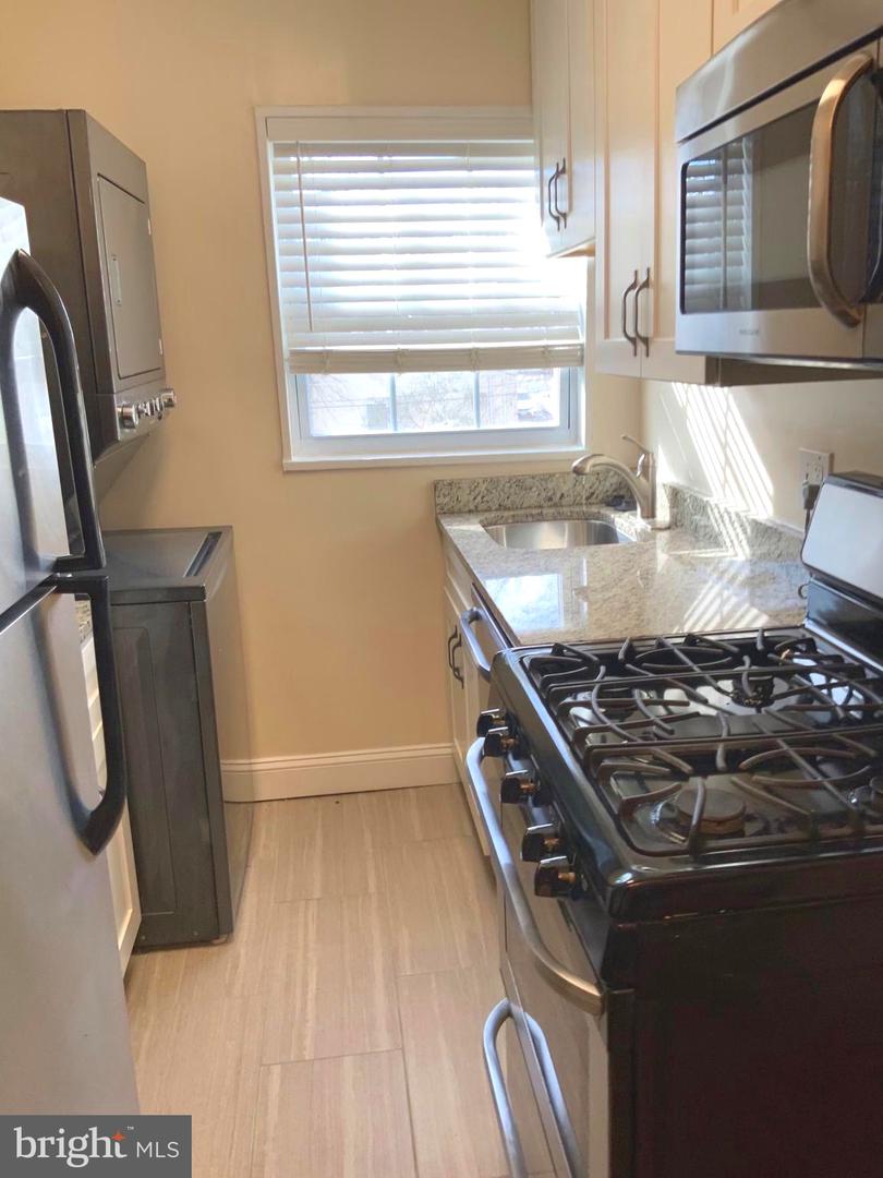 2241 FARRINGTON AVENUE Unit: 303