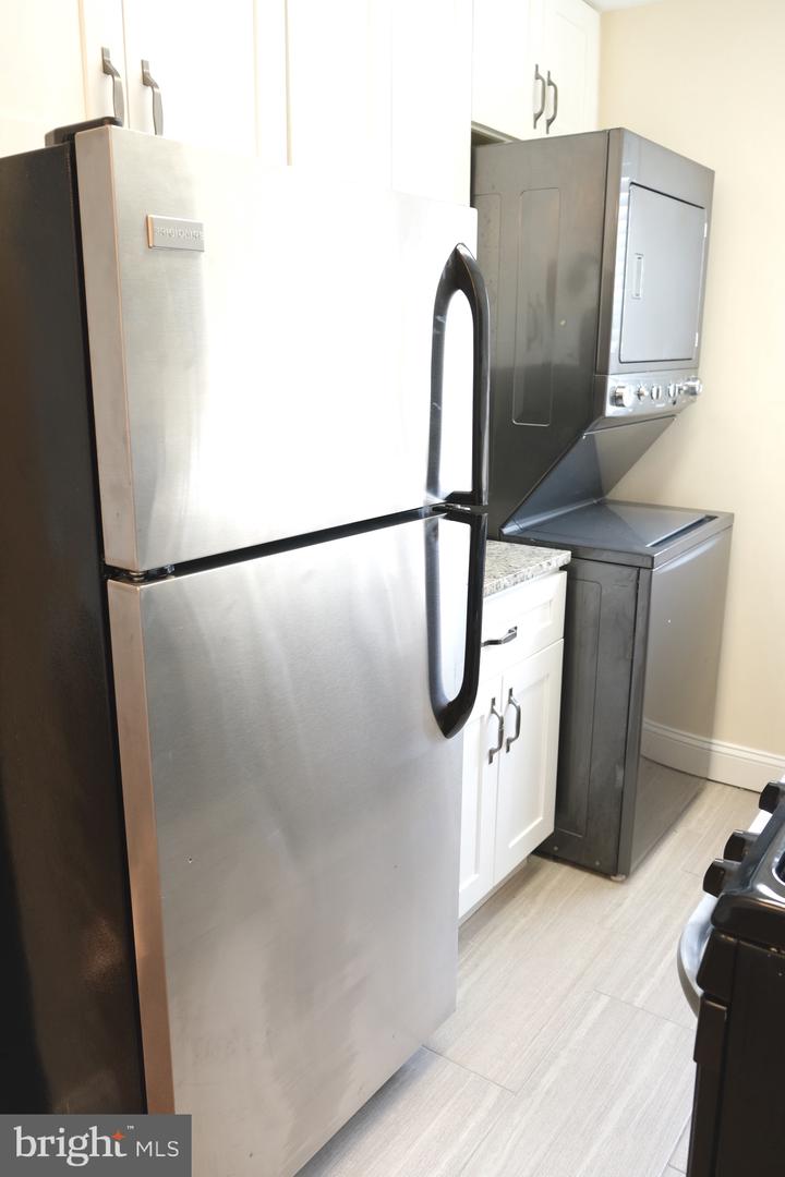 2241 FARRINGTON AVENUE Unit: 303