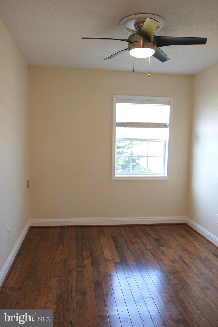 2241 FARRINGTON AVENUE Unit: 303