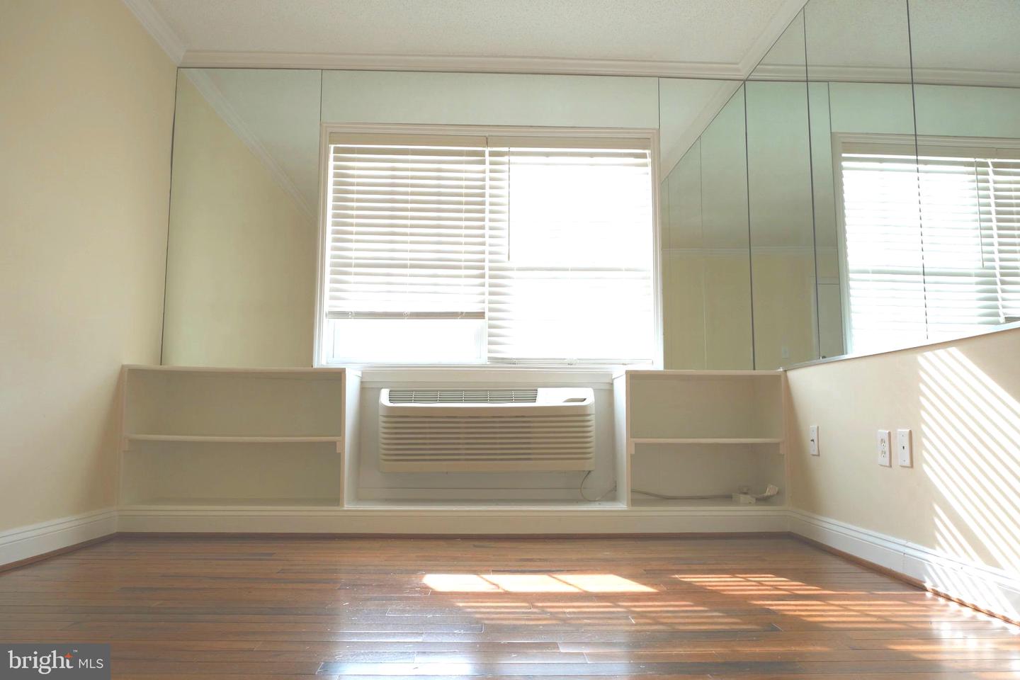 2241 FARRINGTON AVENUE Unit: 303