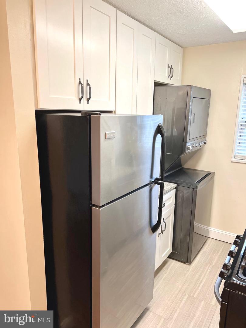 2241 FARRINGTON AVENUE Unit: 303