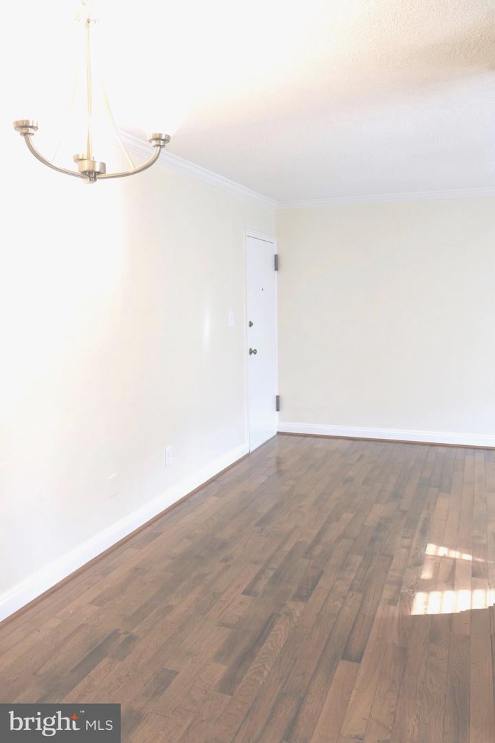 2241 FARRINGTON AVENUE Unit: 303
