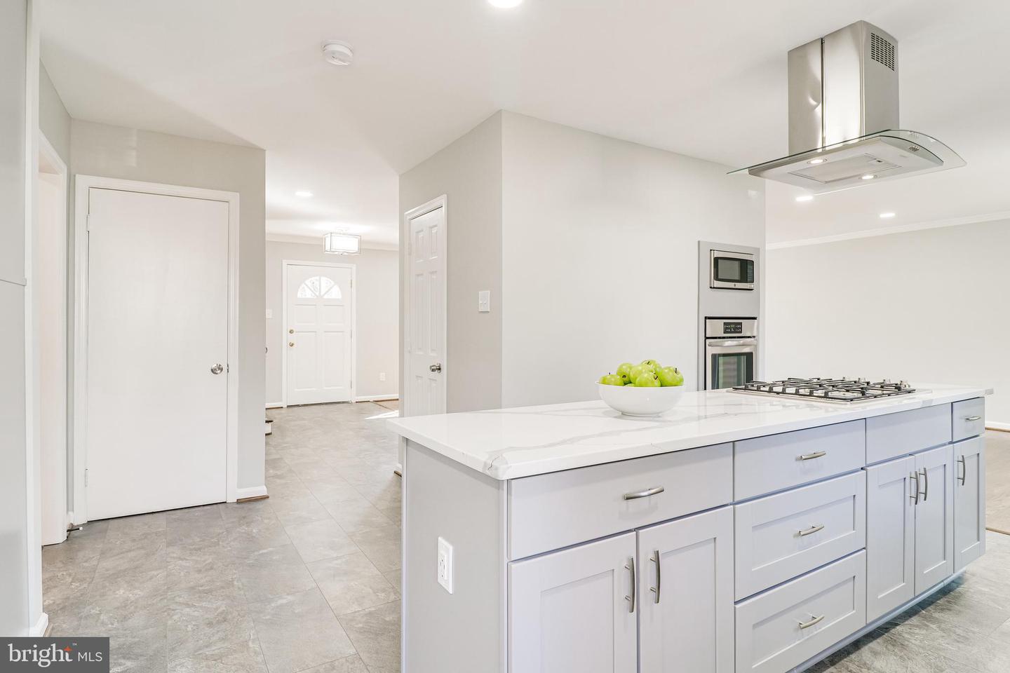 4910 BEXLEY LANE