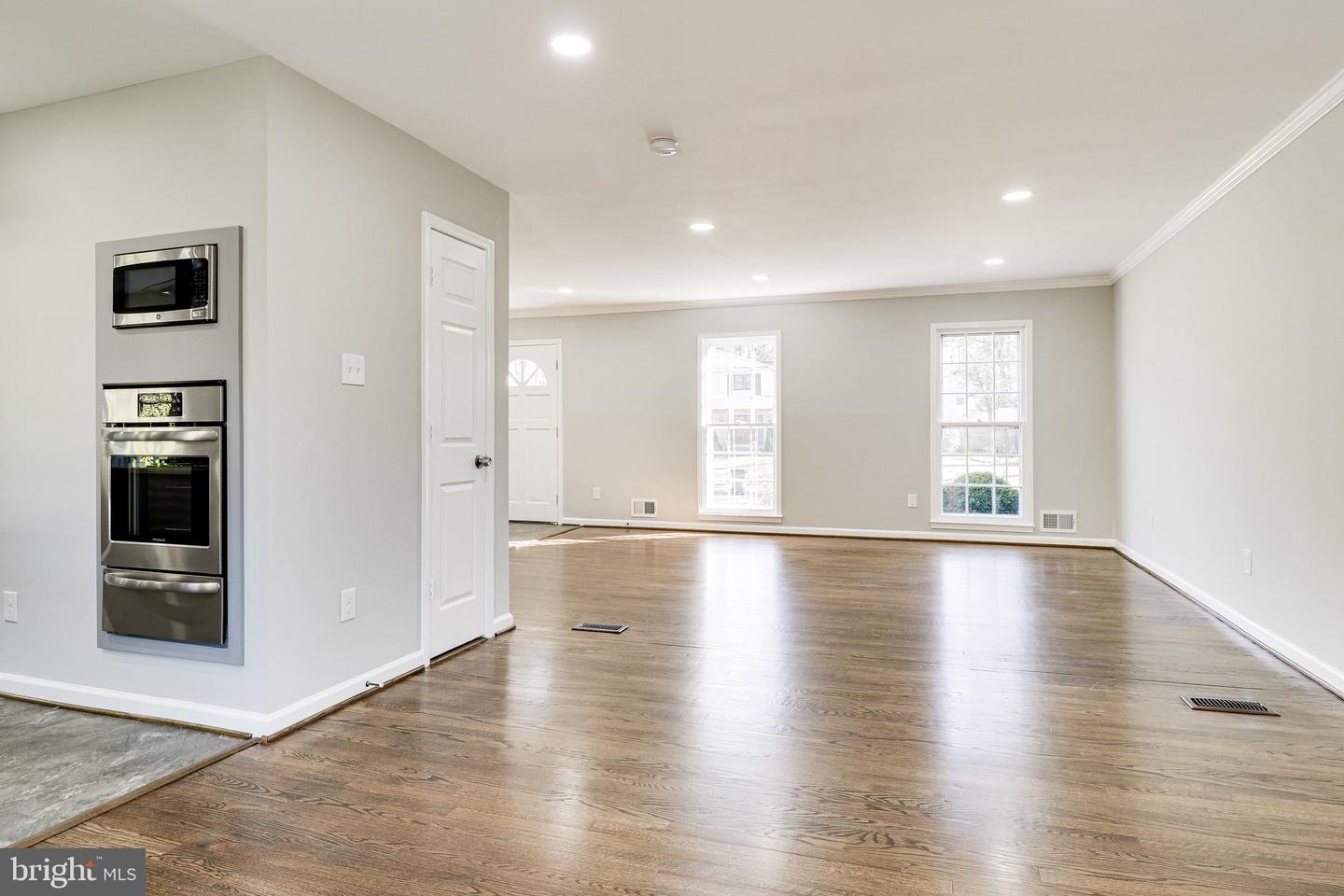 4910 BEXLEY LANE