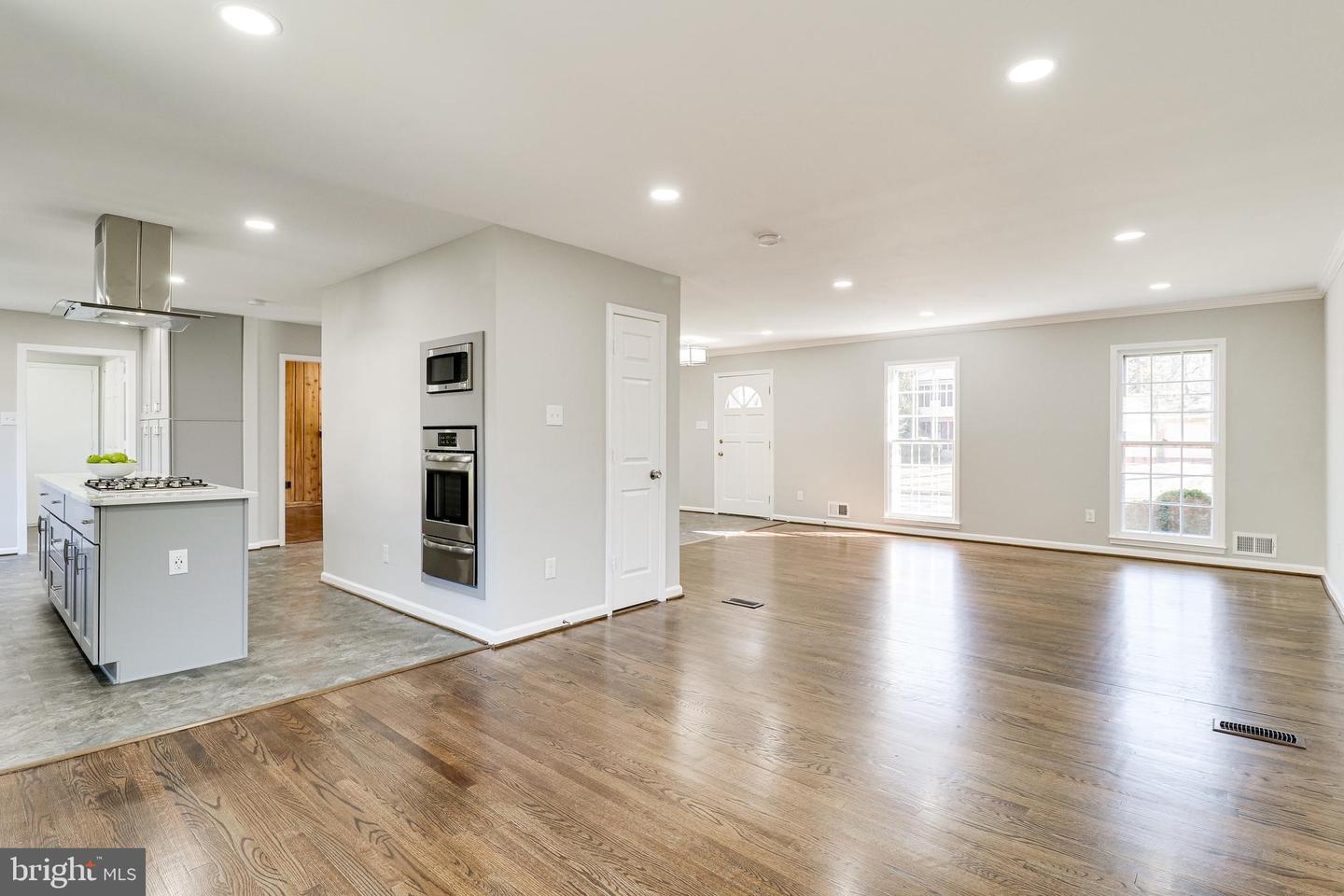 4910 BEXLEY LANE