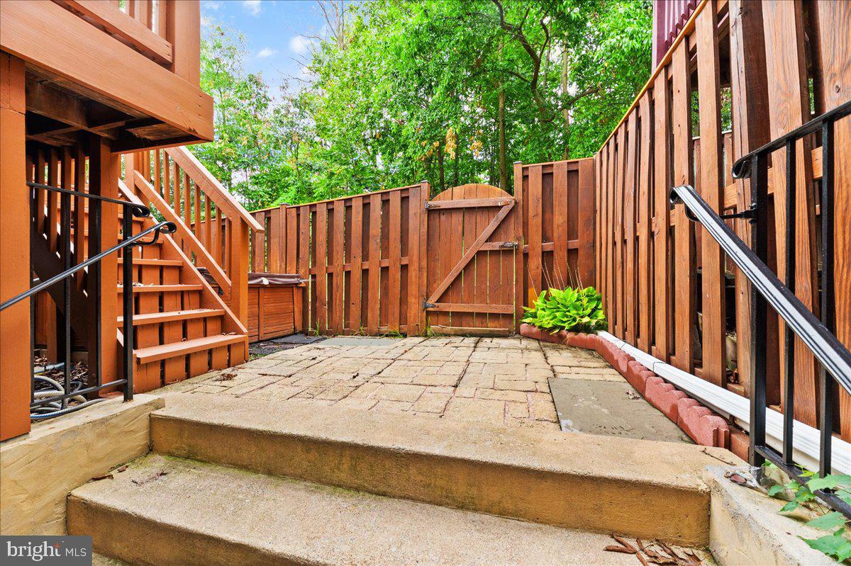 5554 JOWETT COURT