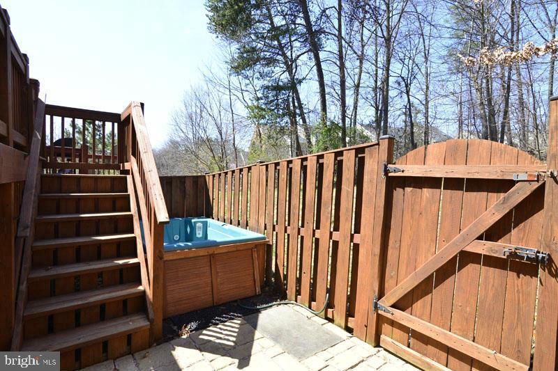 5554 JOWETT COURT