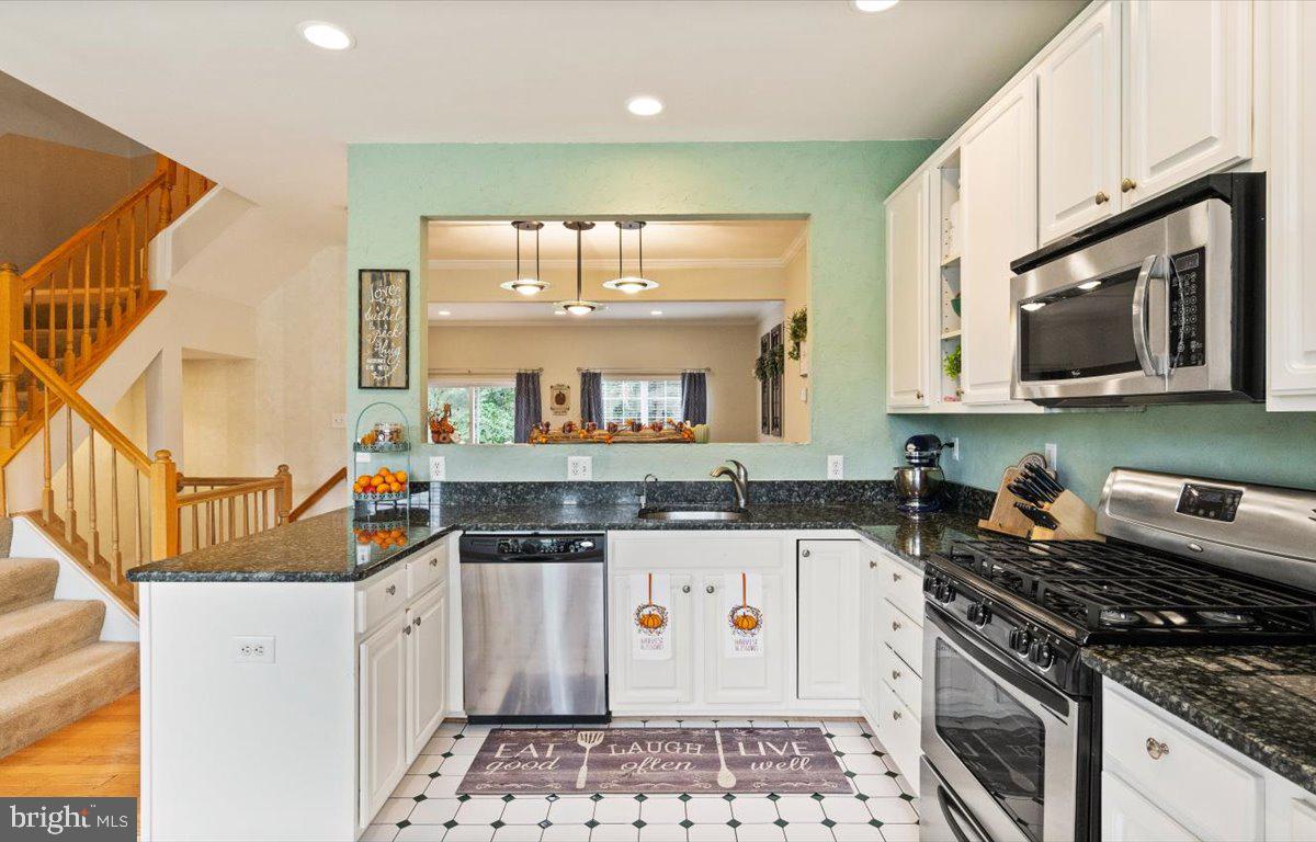 5554 JOWETT COURT
