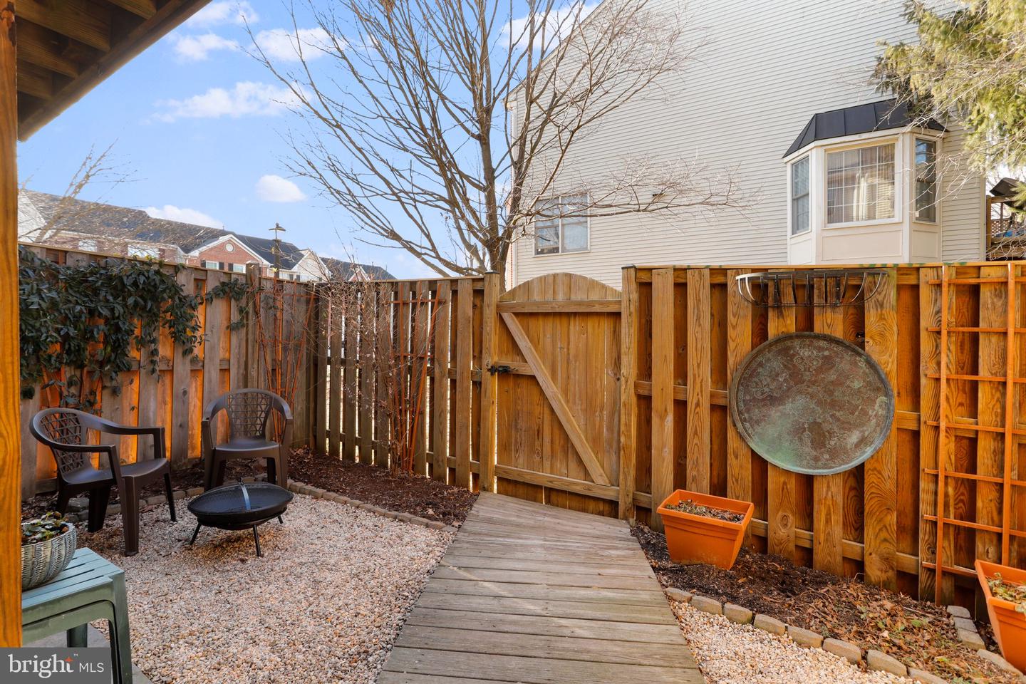 5728 BELCHER FARM DRIVE