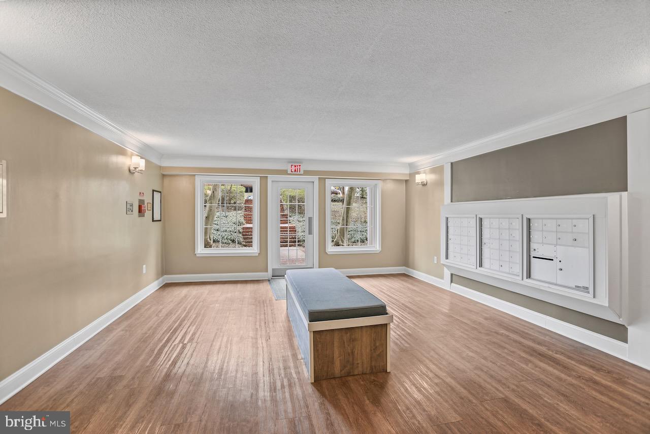 7700 TREMAYNE Unit: 102