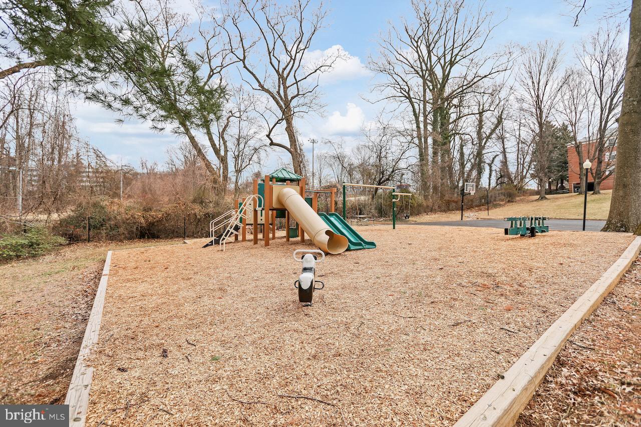 7700 TREMAYNE Unit: 102