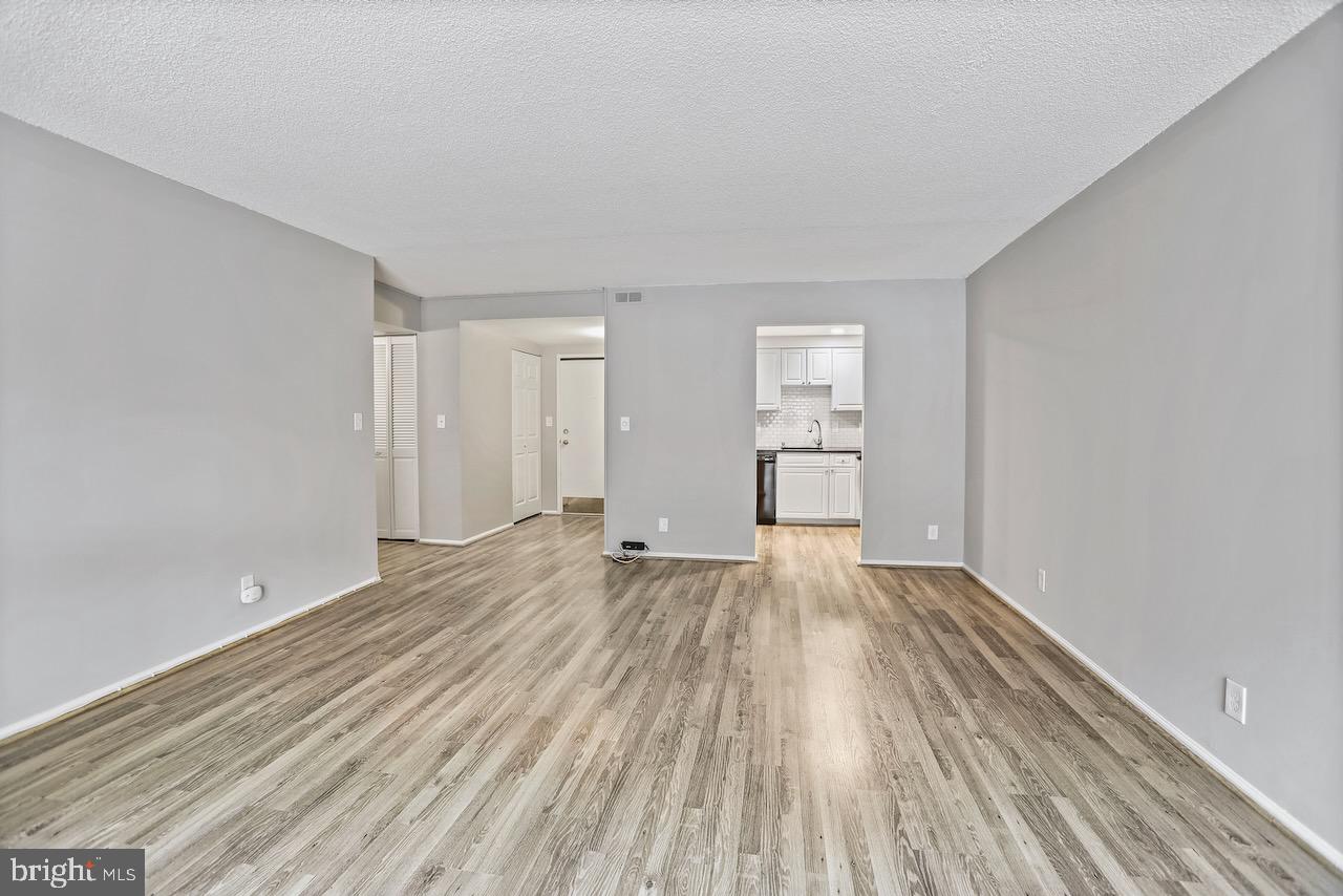 7700 TREMAYNE Unit: 102