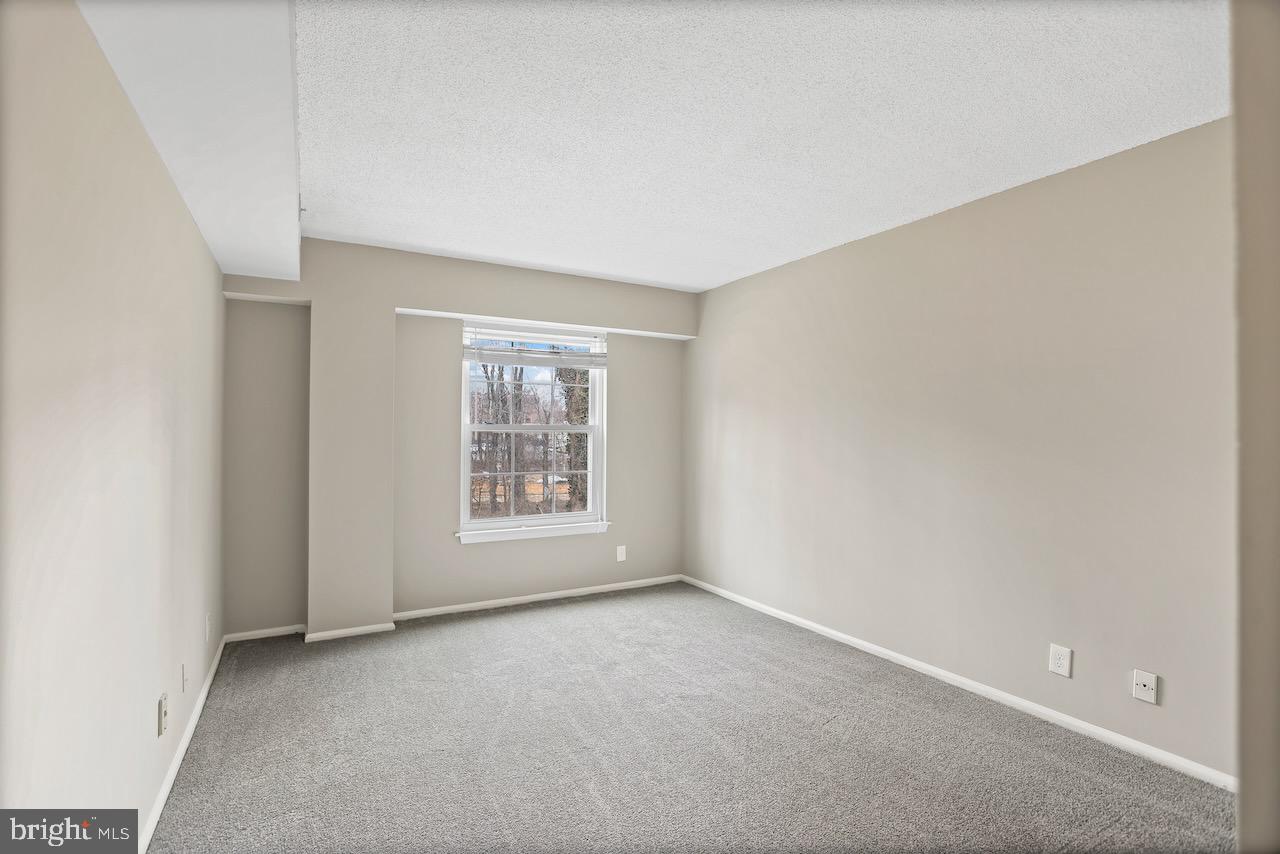 7700 TREMAYNE Unit: 102