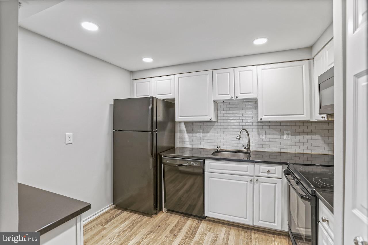 7700 TREMAYNE Unit: 102