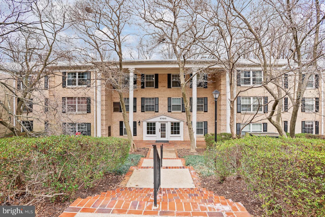 7700 TREMAYNE Unit: 102