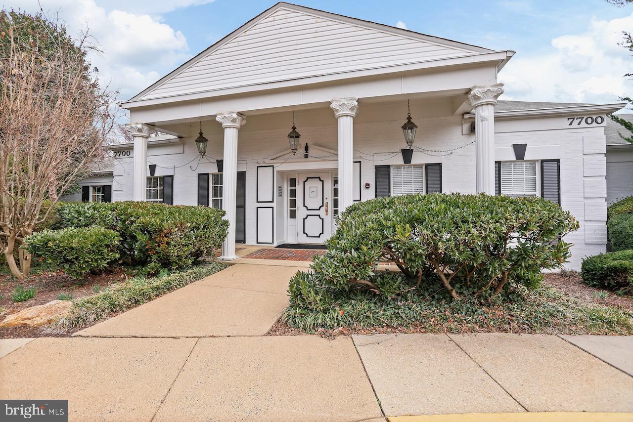 7700 TREMAYNE Unit: 102