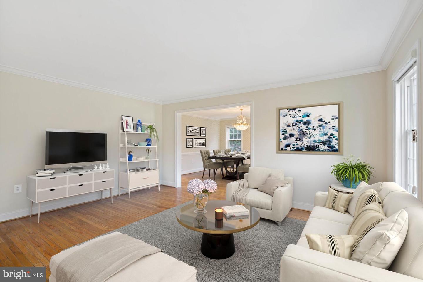 6211 HOMESPUN LANE